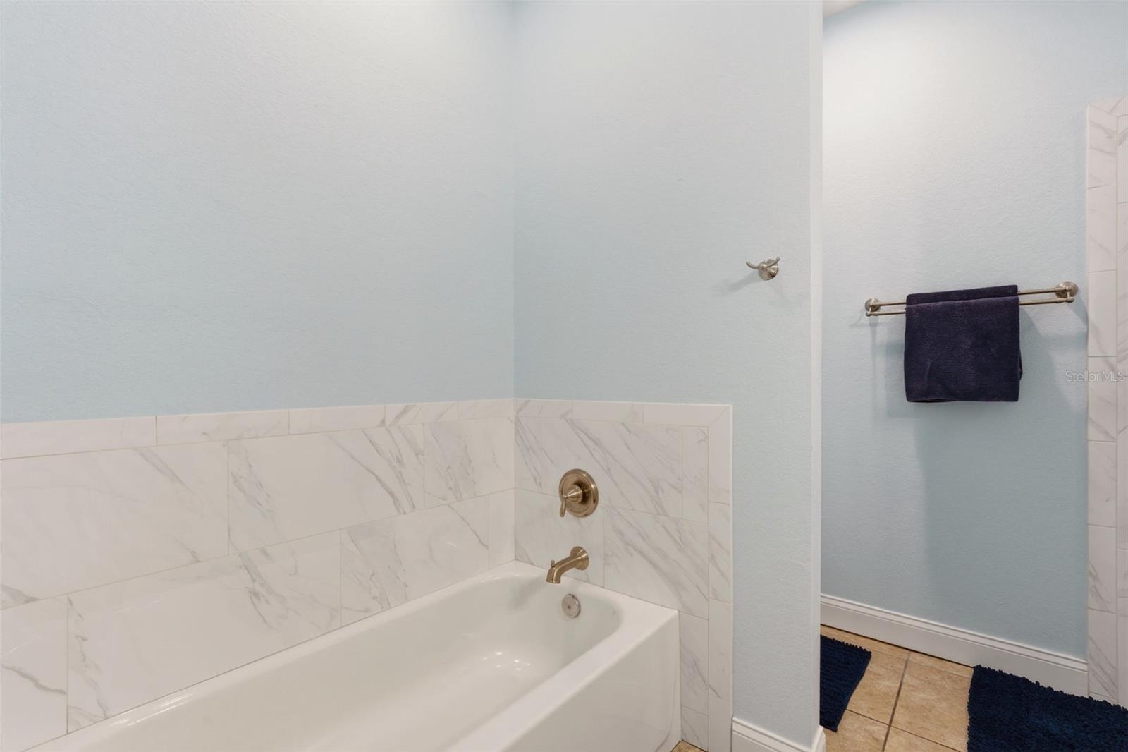 13334 COUNTRY CLUB DR, TAVARES, FL, 32778