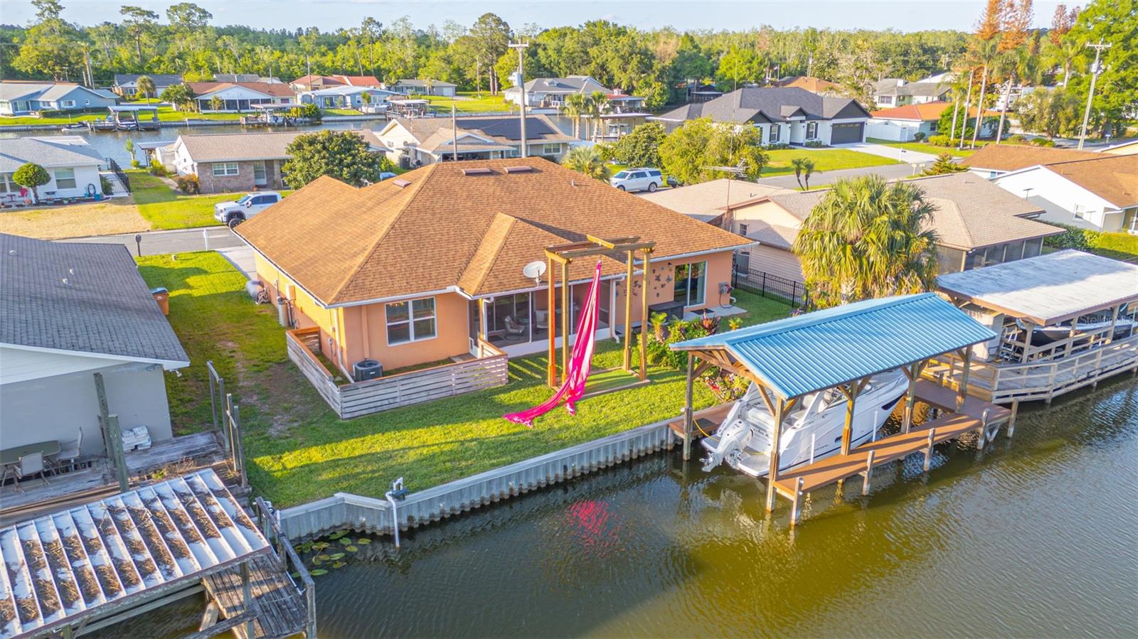 13334 COUNTRY CLUB DR, TAVARES, FL, 32778