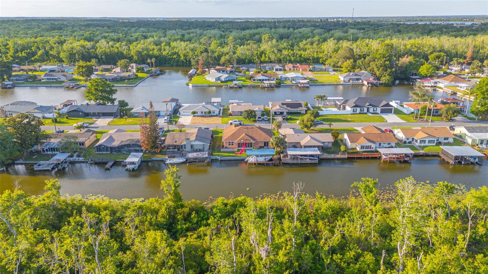 13334 COUNTRY CLUB DR, TAVARES, FL, 32778