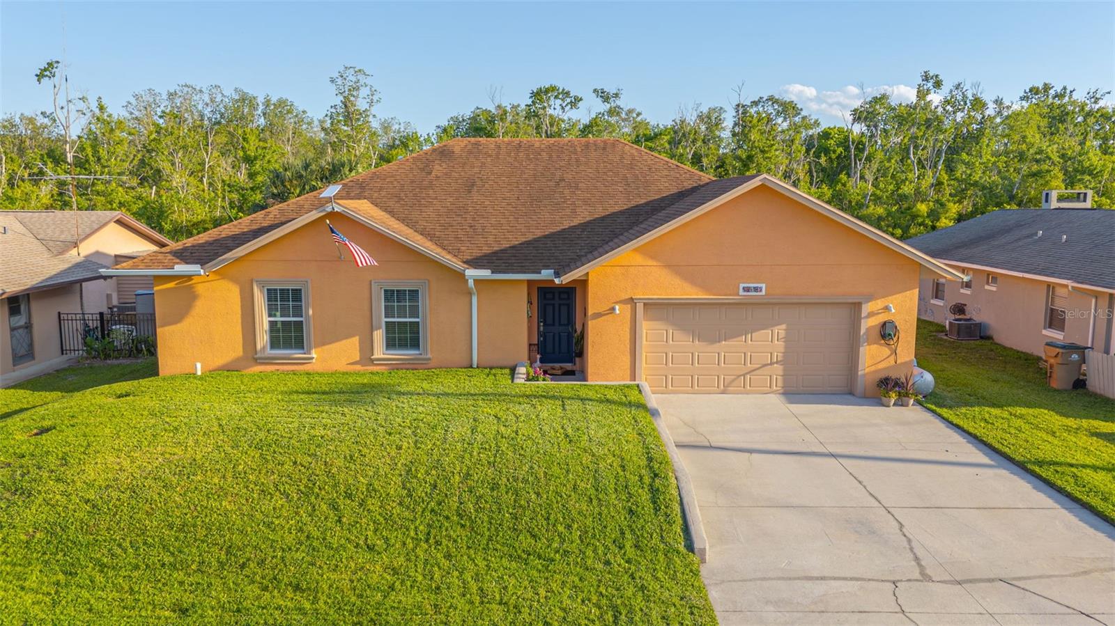 13334 COUNTRY CLUB DR, TAVARES, FL, 32778