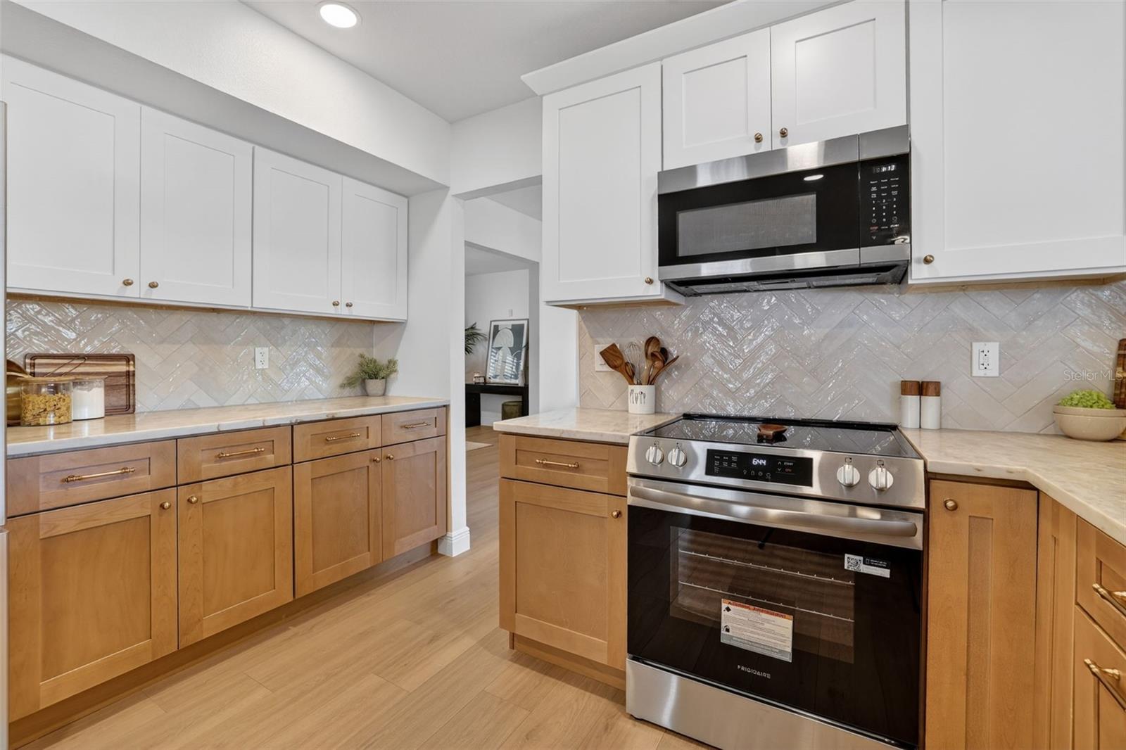 4404 CARROLLWOOD VILLAGE DR, TAMPA, FL, 33618