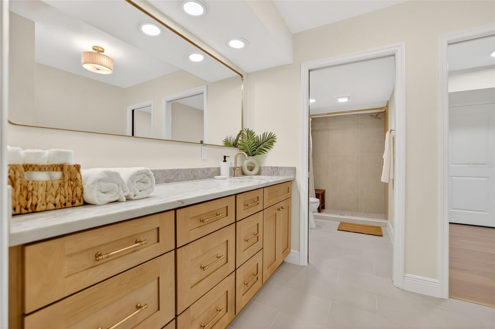 4404 CARROLLWOOD VILLAGE DR, TAMPA, FL, 33618