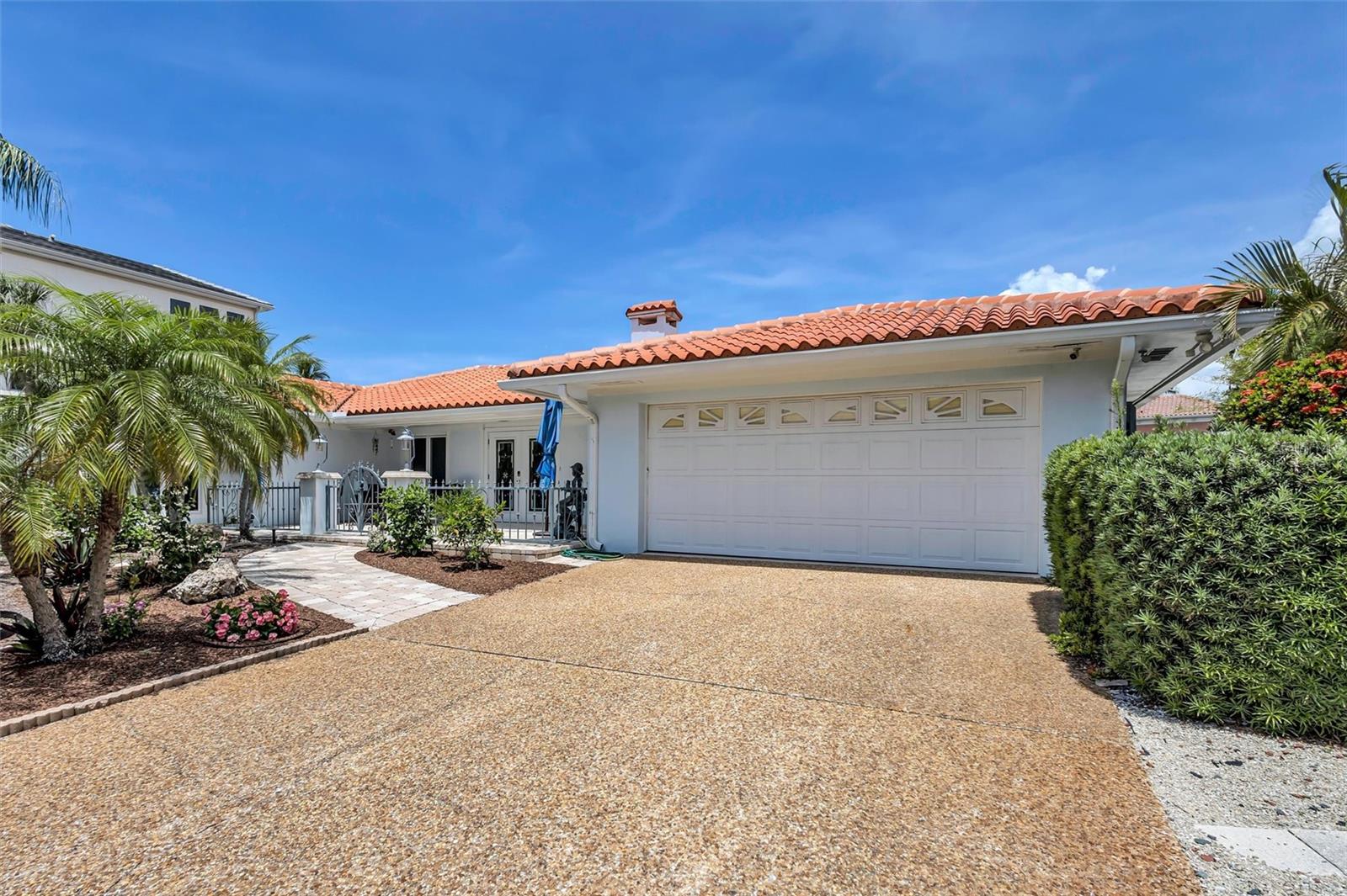 617 ROUNTREE DR, LONGBOAT KEY, FL, 34228