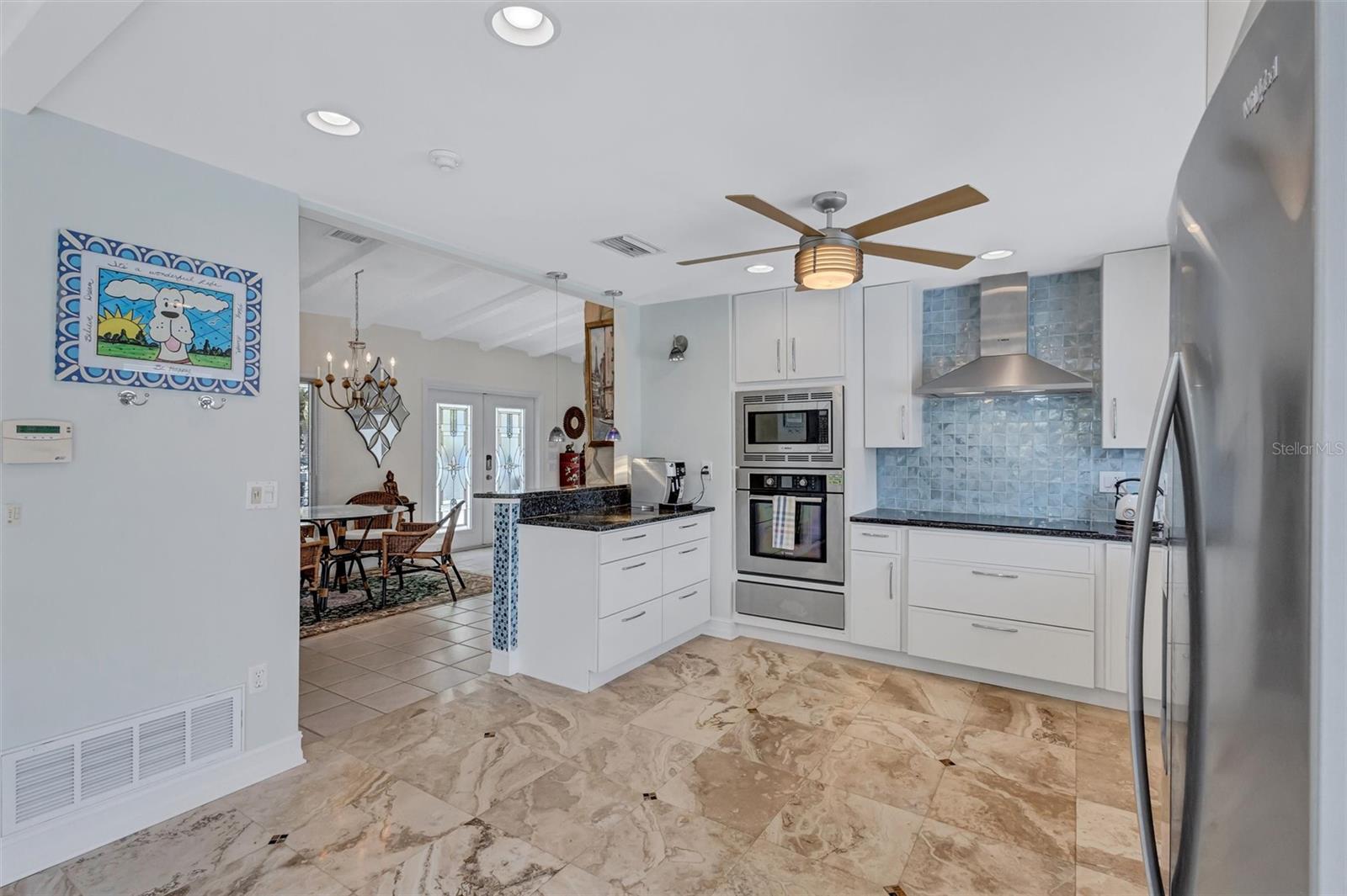 617 ROUNTREE DR, LONGBOAT KEY, FL, 34228
