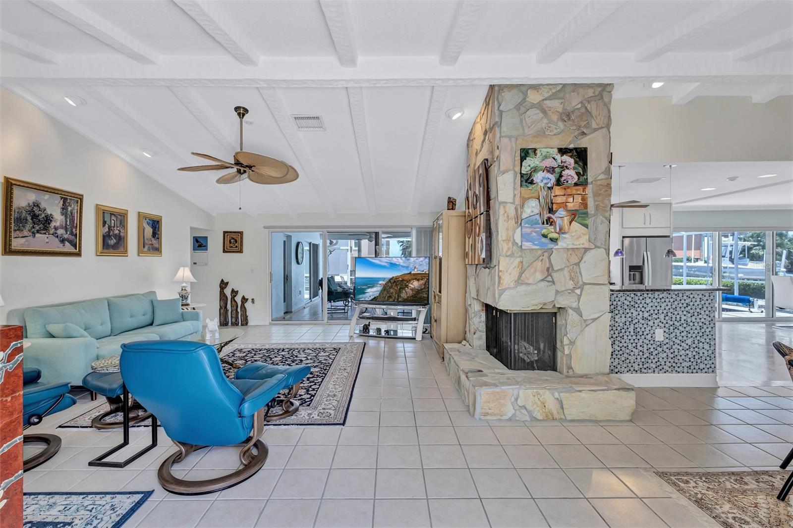 617 ROUNTREE DR, LONGBOAT KEY, FL, 34228