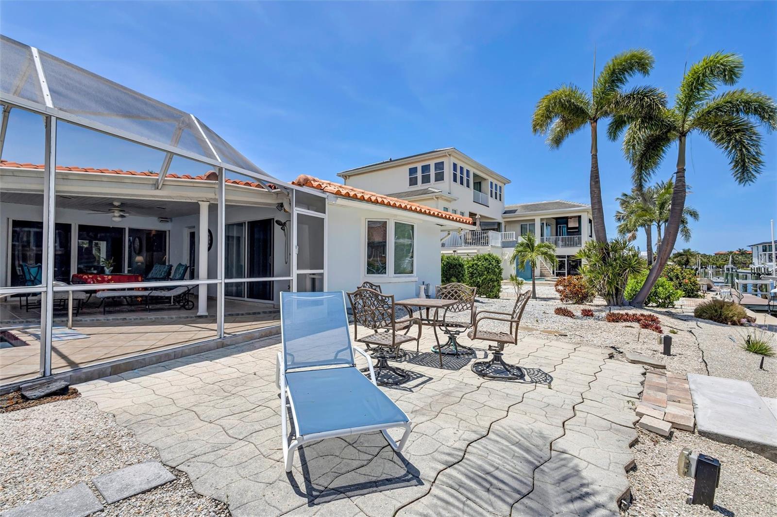 617 ROUNTREE DR, LONGBOAT KEY, FL, 34228