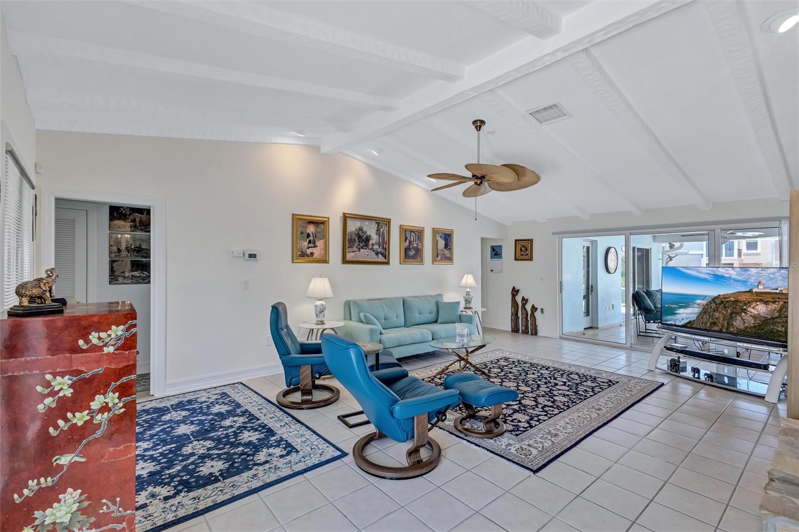 617 ROUNTREE DR, LONGBOAT KEY, FL, 34228