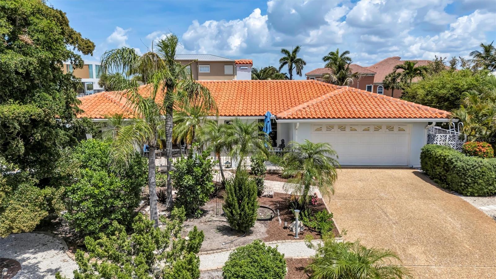 617 ROUNTREE DR, LONGBOAT KEY, FL, 34228