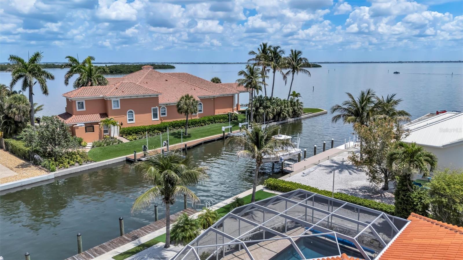 617 ROUNTREE DR, LONGBOAT KEY, FL, 34228