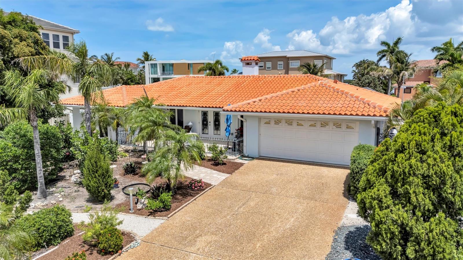 617 ROUNTREE DR, LONGBOAT KEY, FL, 34228