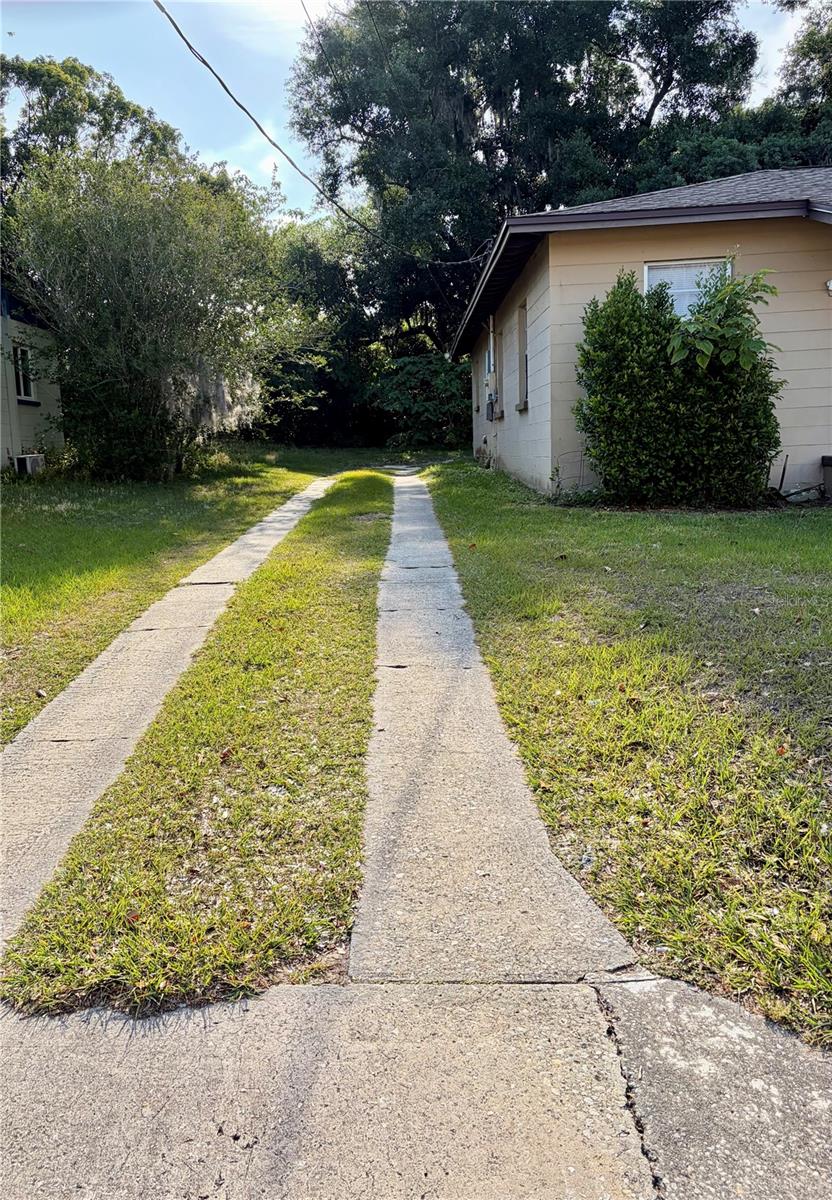 1203 N BRUNNELL PKWY, LAKELAND, FL, 33805