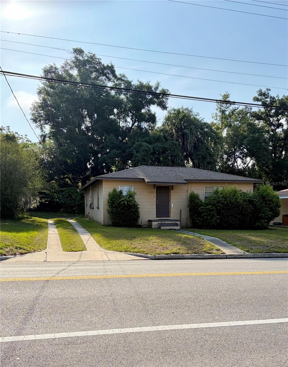 1203 N BRUNNELL PKWY, LAKELAND, FL, 33805