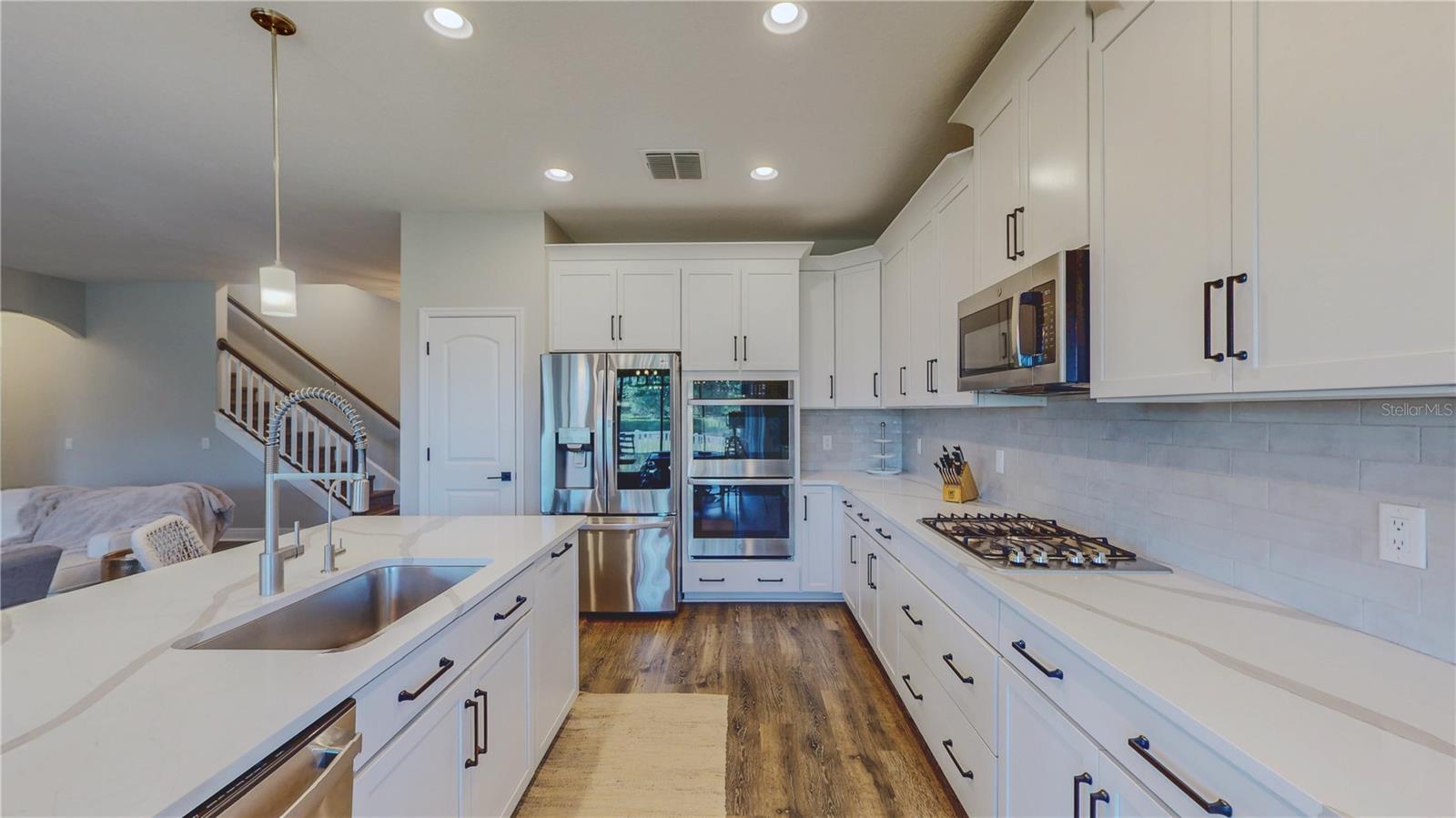10802 ROLLING MOSS RD, TAMPA, FL, 33647