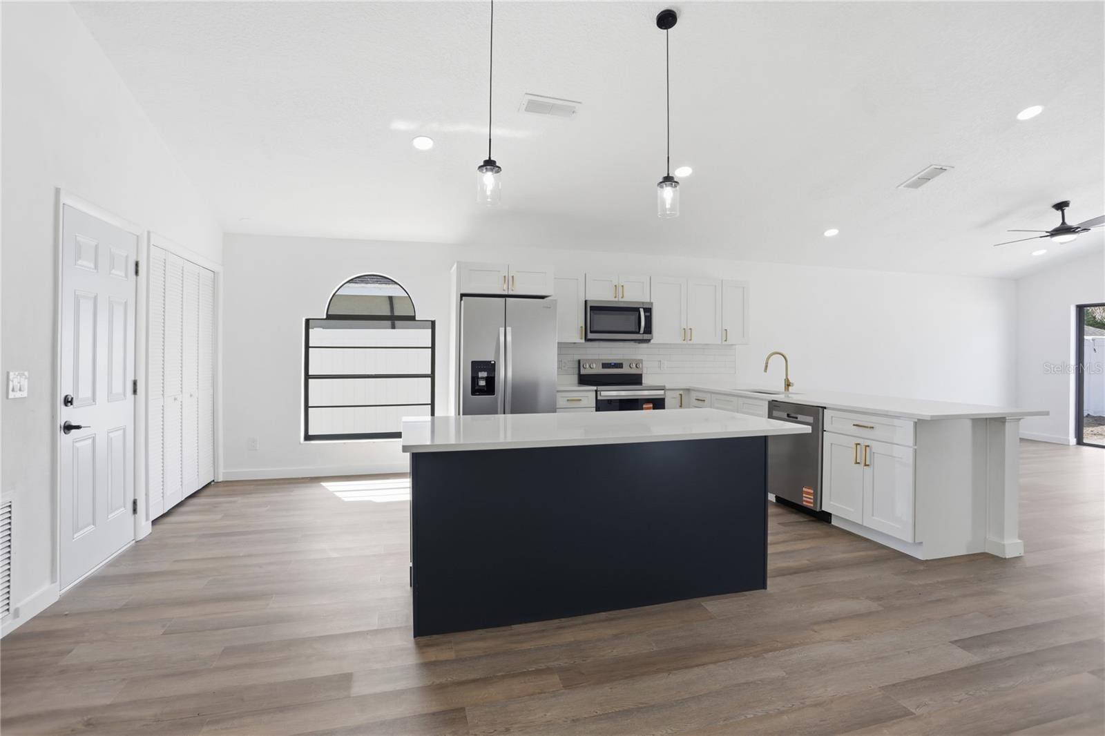 7744 ALTAVAN AVE, ORLANDO, FL, 32822