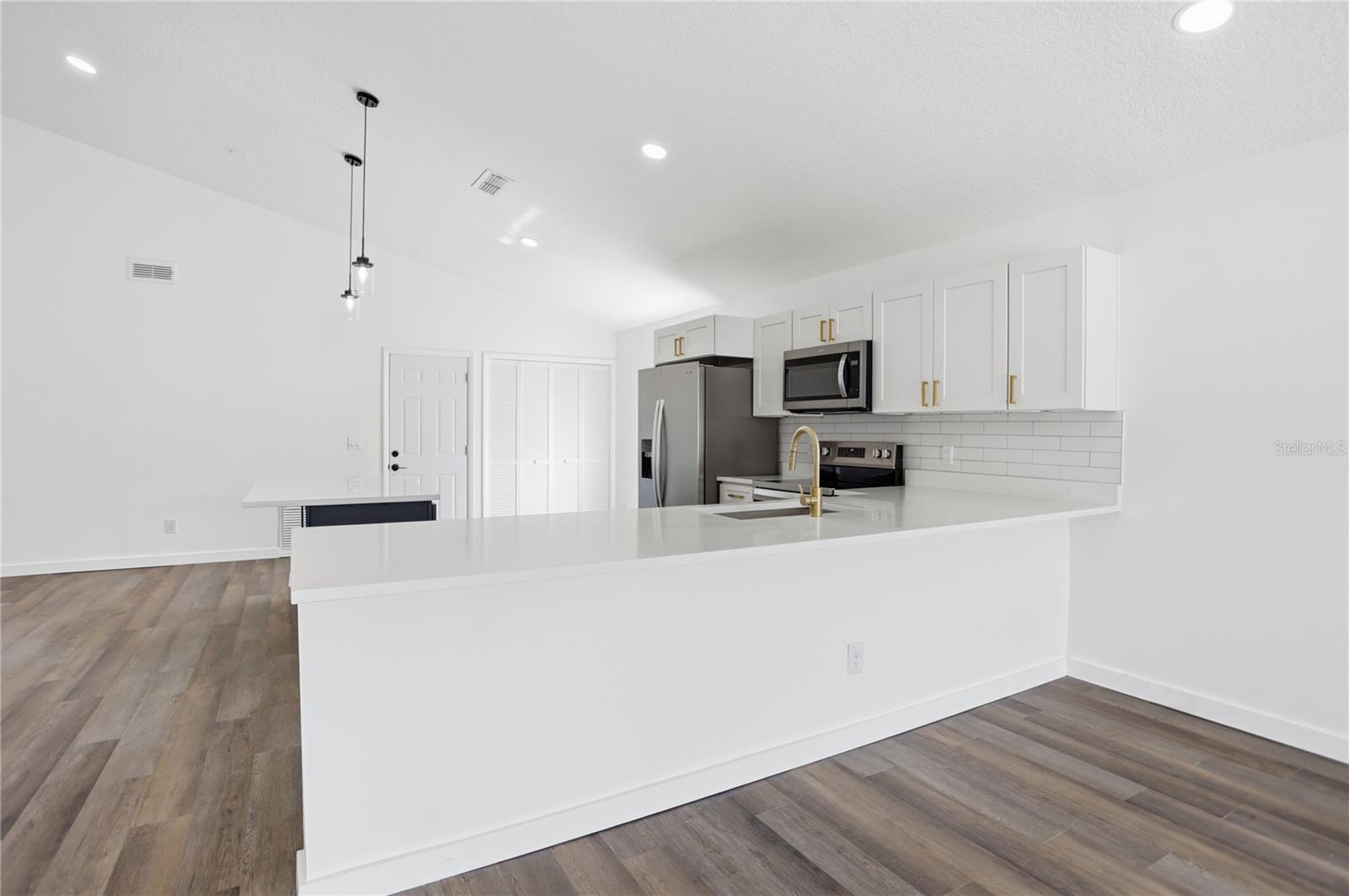 7744 ALTAVAN AVE, ORLANDO, FL, 32822