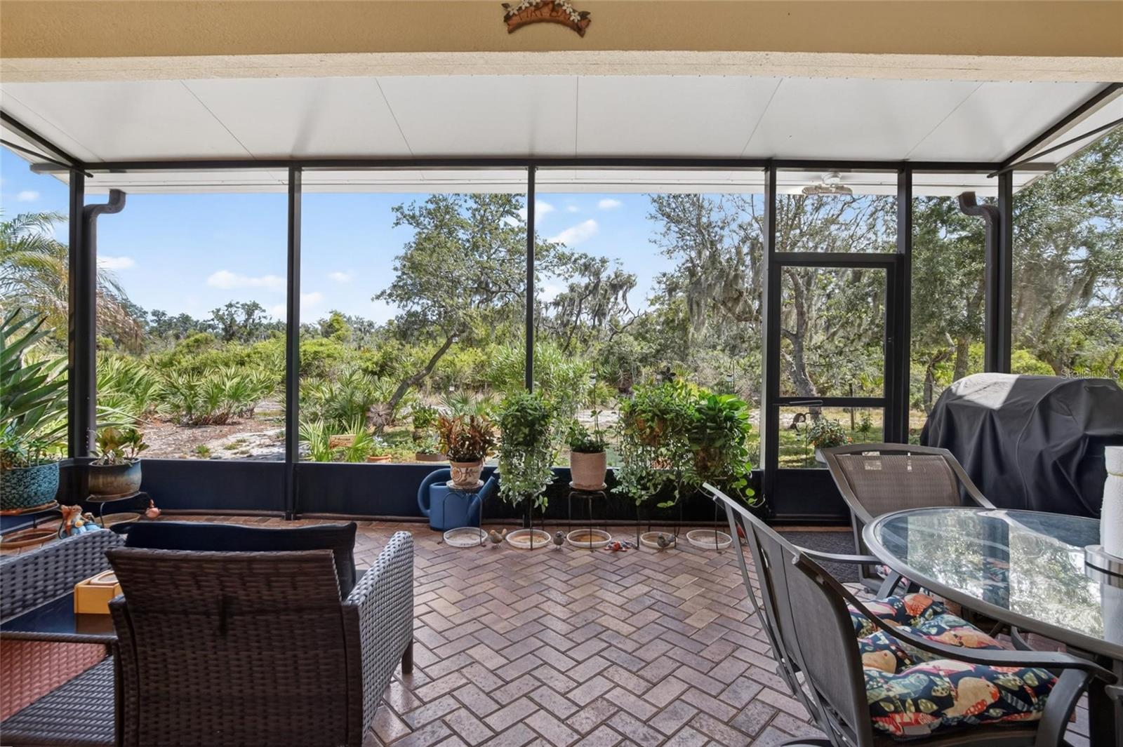 1525 EMERALD DUNES DR, SUN CITY CENTER, FL, 33573