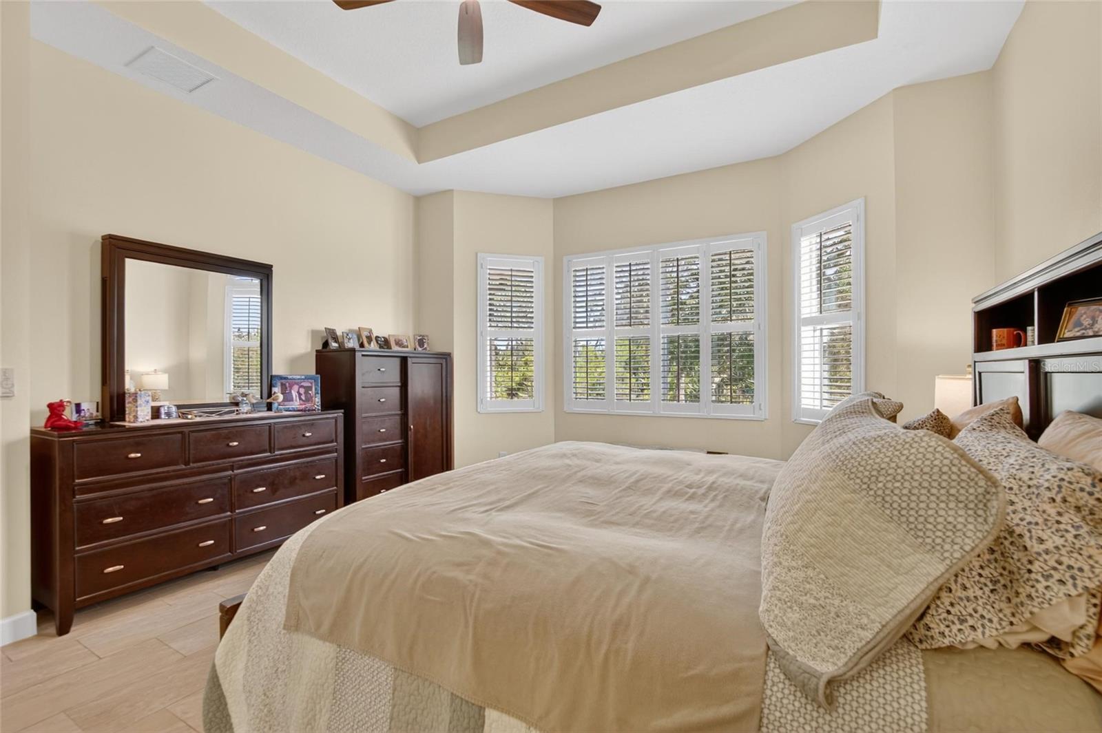 1525 EMERALD DUNES DR, SUN CITY CENTER, FL, 33573