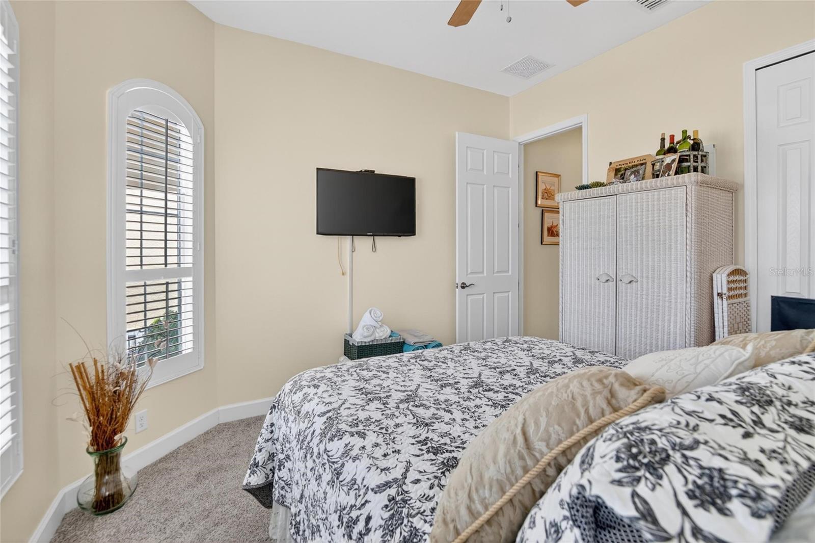 1525 EMERALD DUNES DR, SUN CITY CENTER, FL, 33573