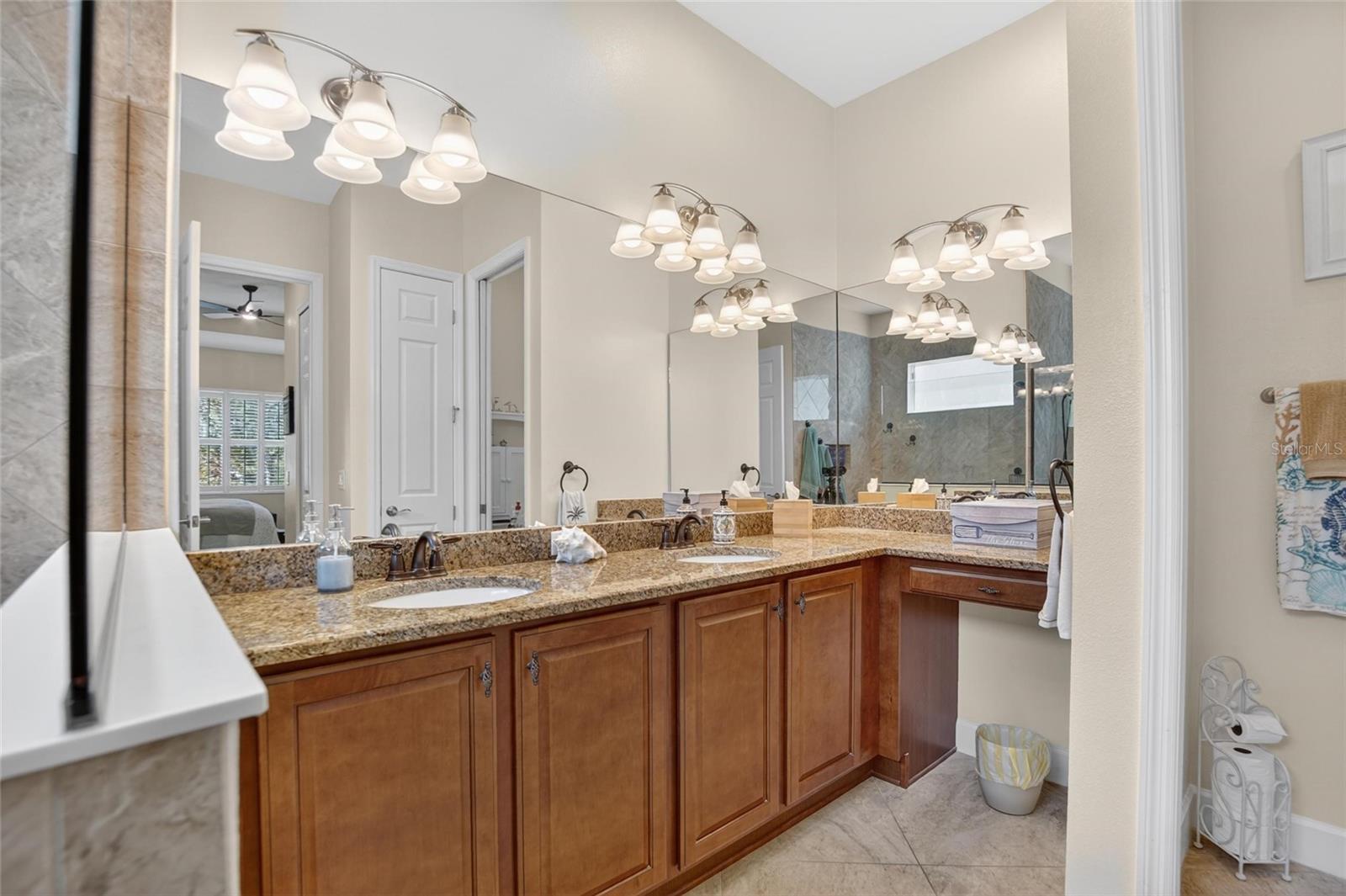 1525 EMERALD DUNES DR, SUN CITY CENTER, FL, 33573