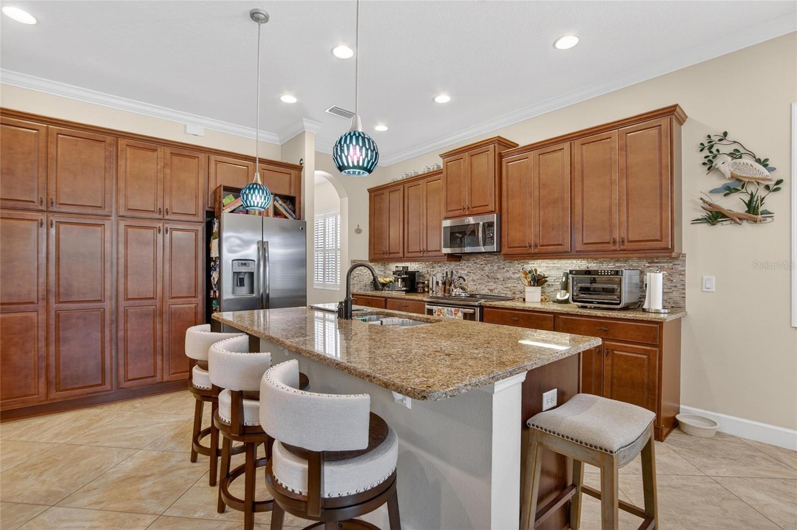 1525 EMERALD DUNES DR, SUN CITY CENTER, FL, 33573