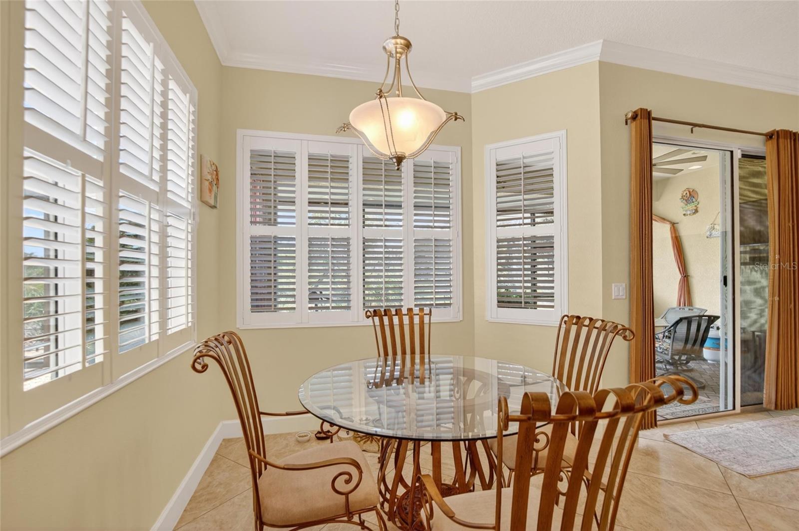 1525 EMERALD DUNES DR, SUN CITY CENTER, FL, 33573
