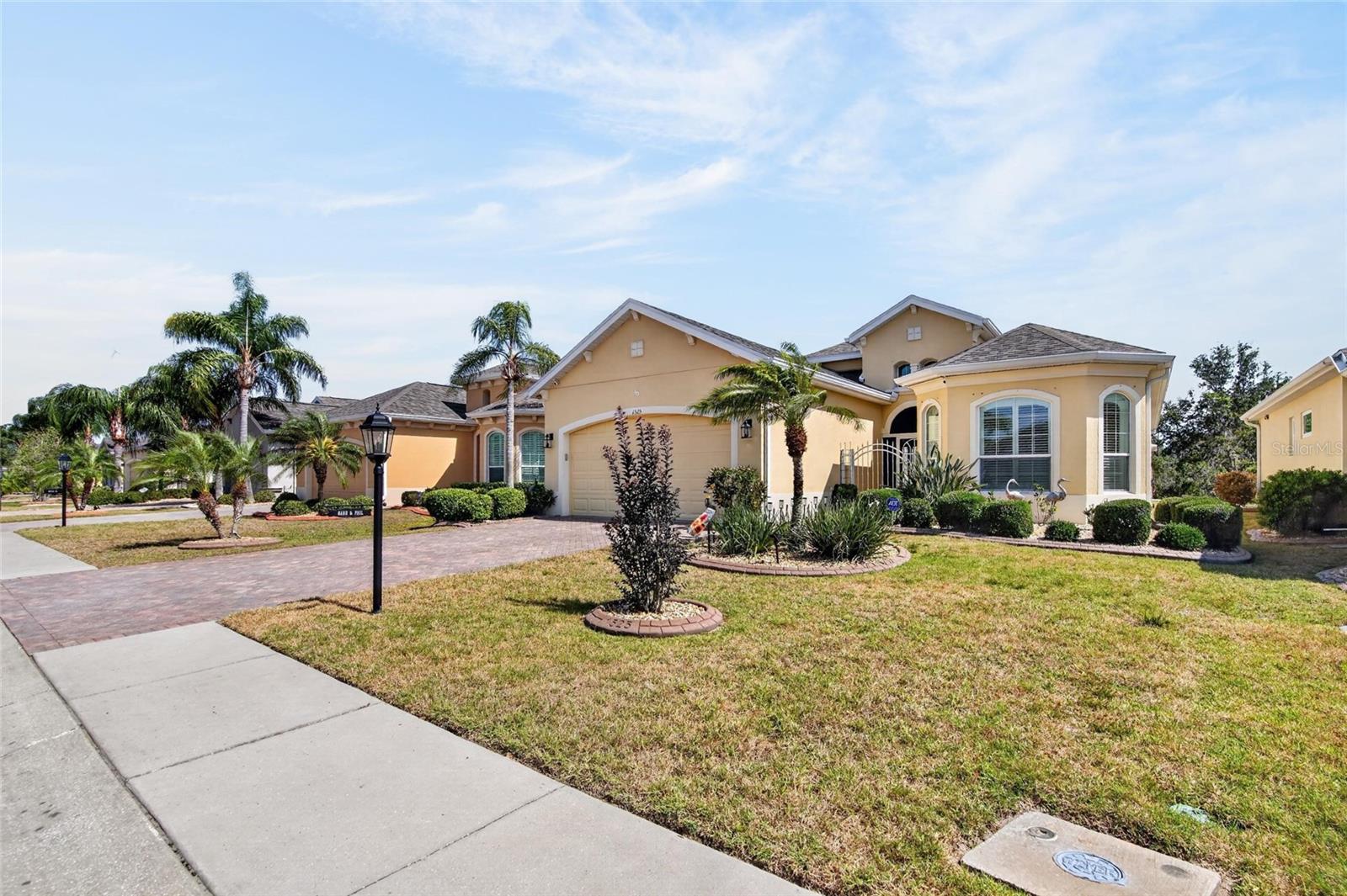 1525 EMERALD DUNES DR, SUN CITY CENTER, FL, 33573