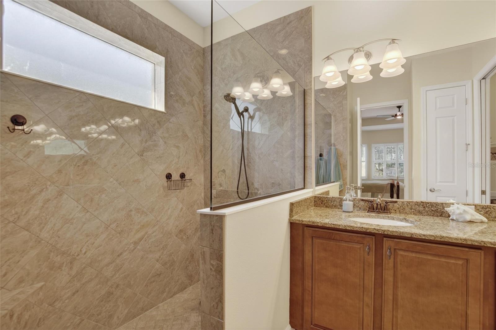1525 EMERALD DUNES DR, SUN CITY CENTER, FL, 33573