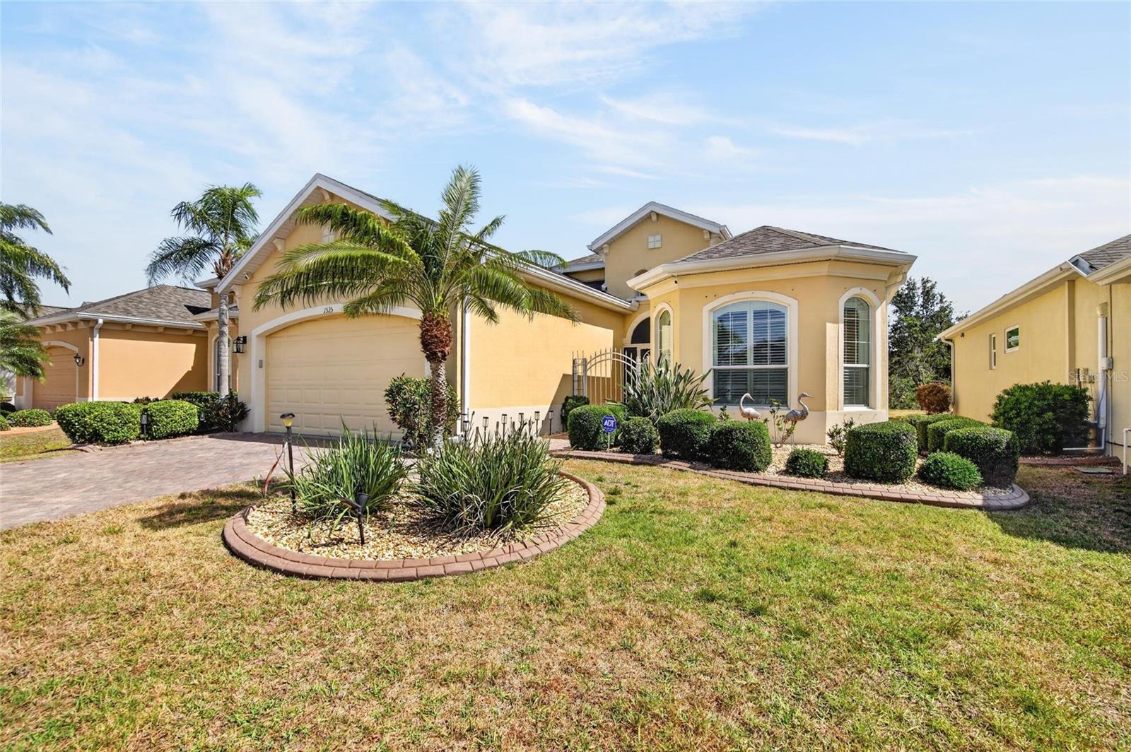 1525 EMERALD DUNES DR, SUN CITY CENTER, FL, 33573