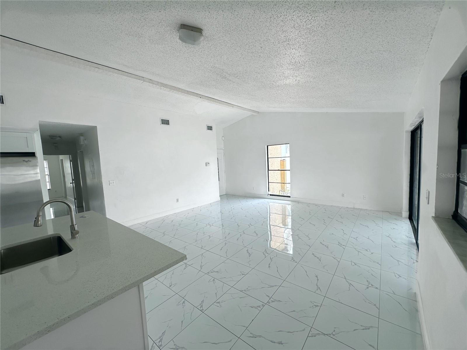 10539 PARKCREST DR, TAMPA, FL, 33624