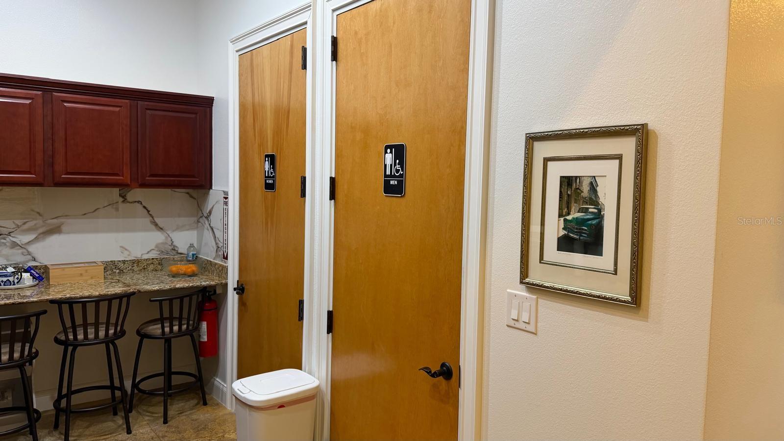 7901 KINGSPOINTE PKWY #8, ORLANDO, FL, 32819