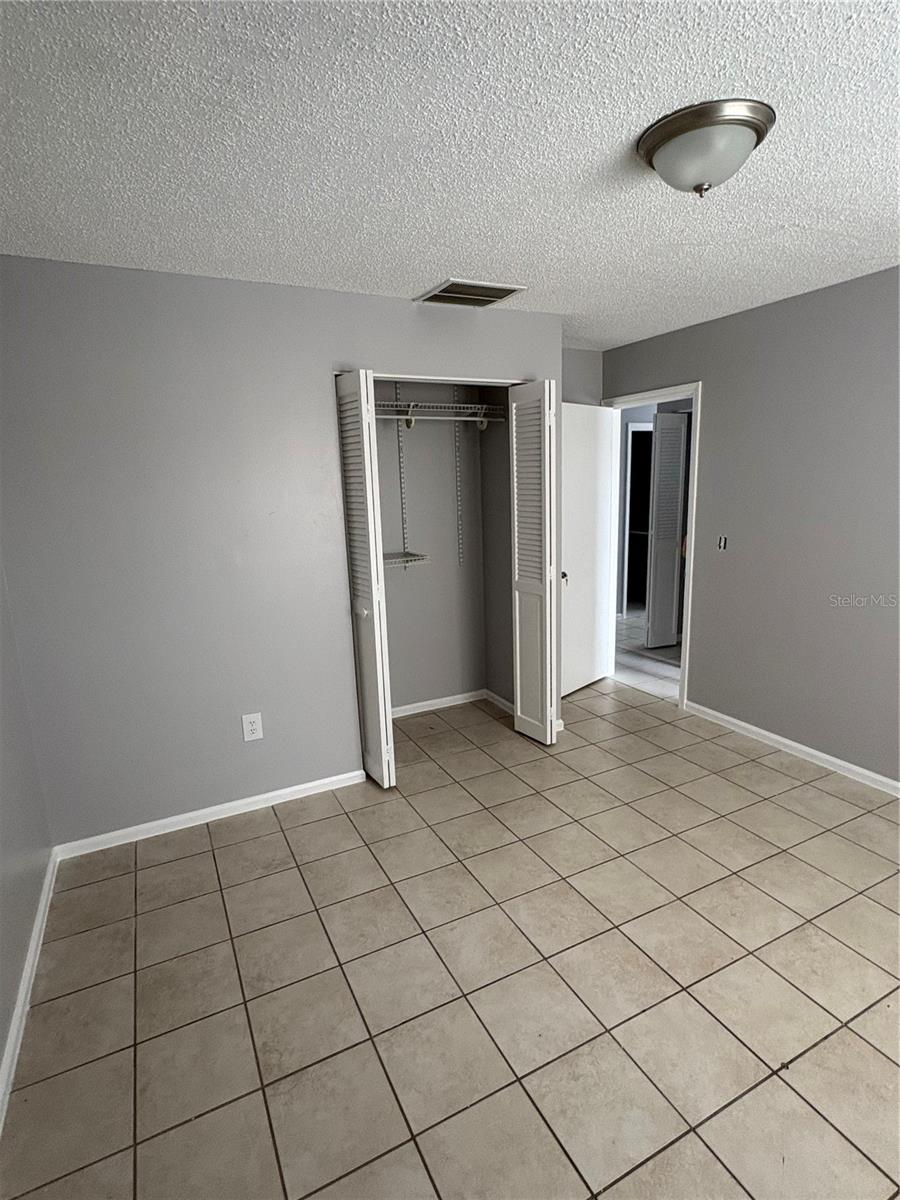LAKE BENTLEY SHORES CONDO PHASE ONE, LAKELAND, FL, 33803