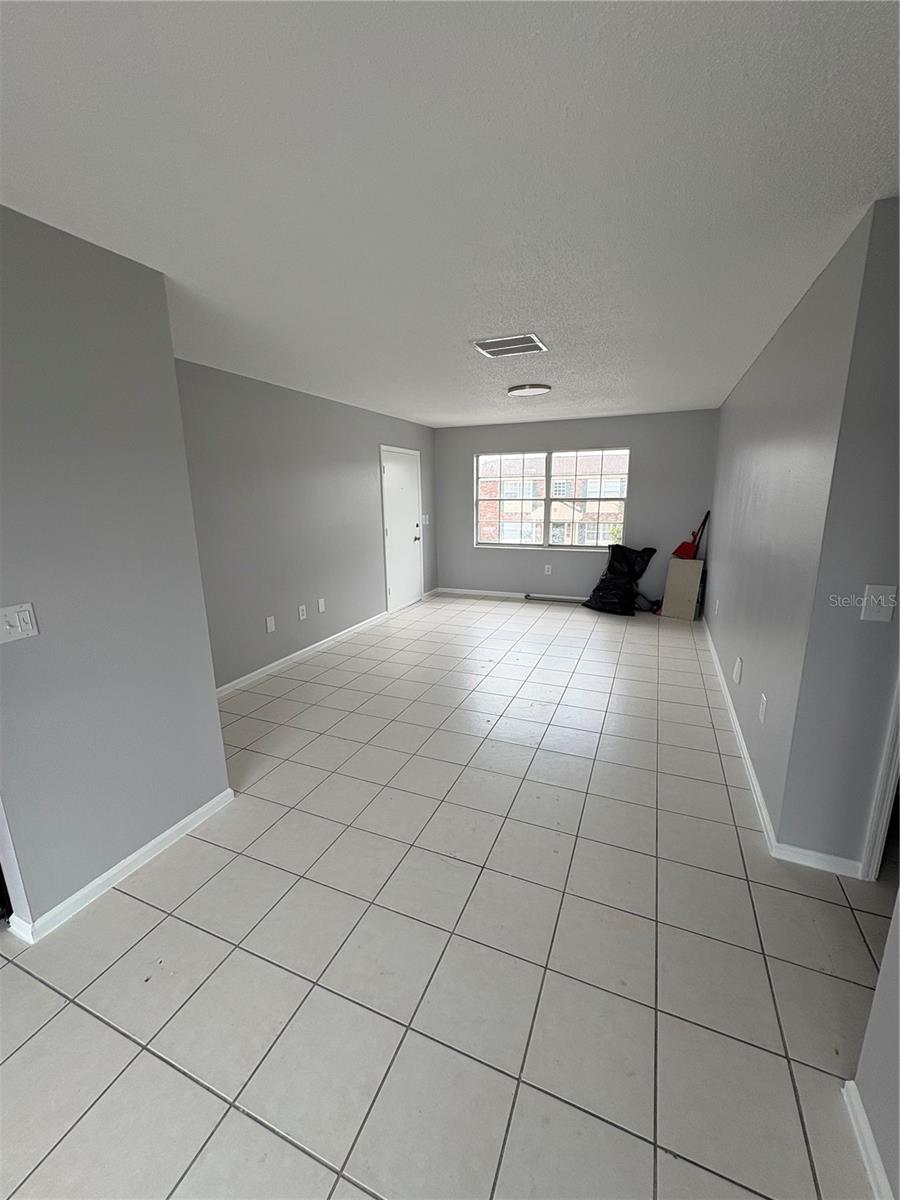 LAKE BENTLEY SHORES CONDO PHASE ONE, LAKELAND, FL, 33803