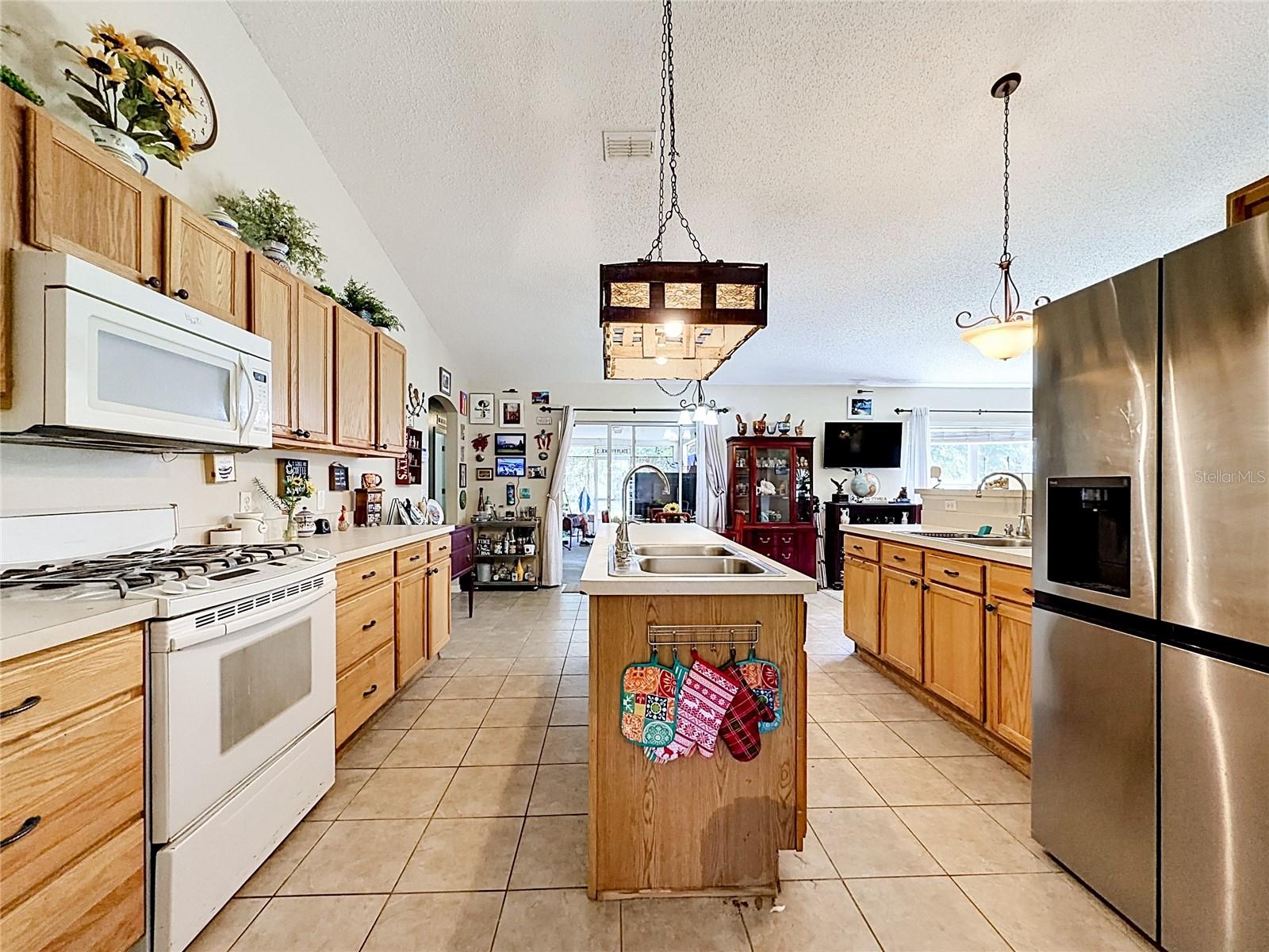 7400 LAKE MARNI CT, MOUNT DORA, FL, 32757