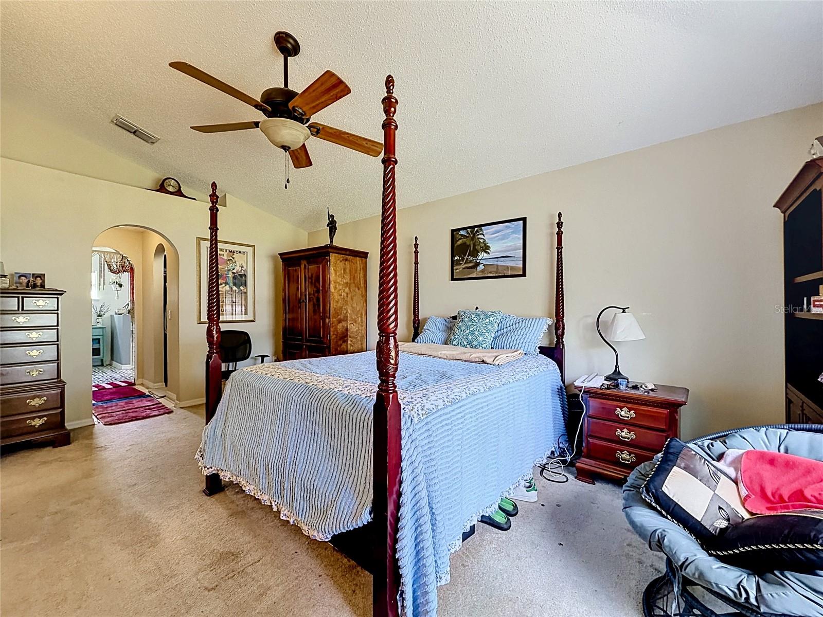 7400 LAKE MARNI CT, MOUNT DORA, FL, 32757