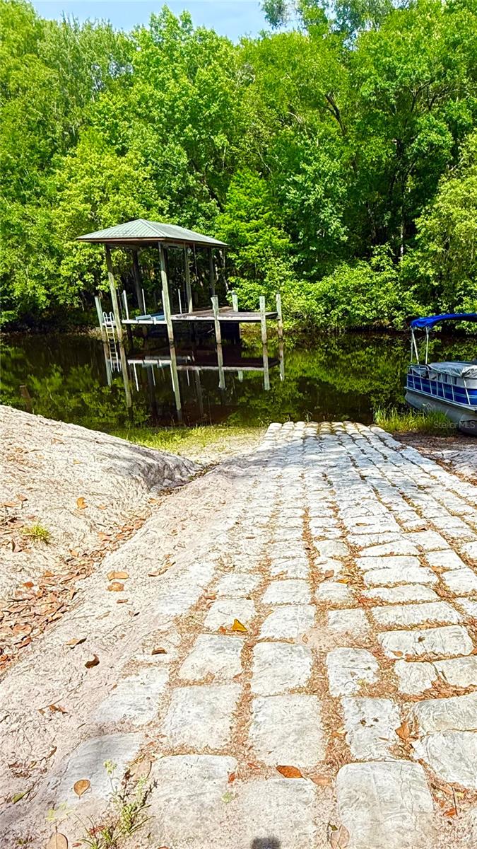 2905 CREEK ST, MIDDLEBURG, FL, 32068
