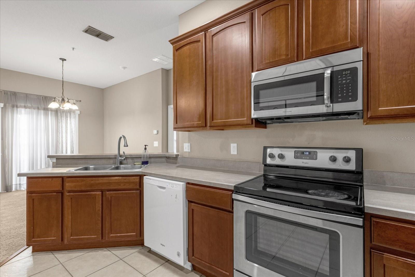 2811 PINE OAKS TRL, SANFORD, FL, 32773