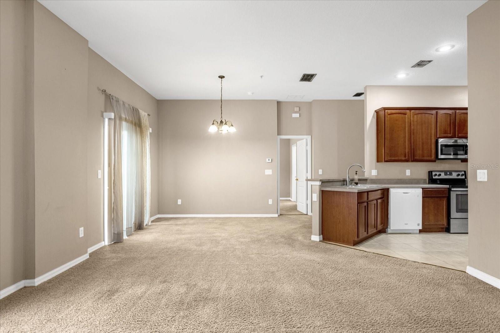 2811 PINE OAKS TRL, SANFORD, FL, 32773