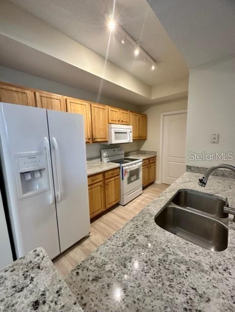 VILLANOVA AT HUNTERS CREEK CONDO, ORLANDO, FL, 32837