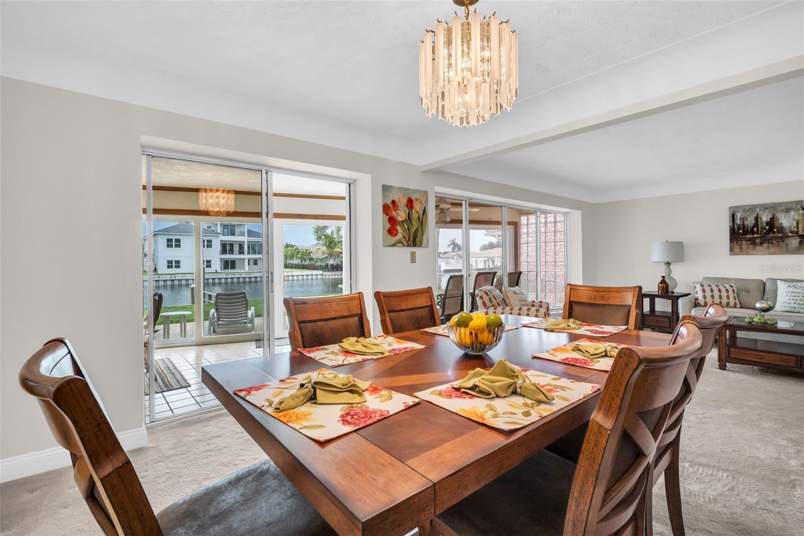 2041 CAROLINA AVE NE, ST PETERSBURG, FL, 33703