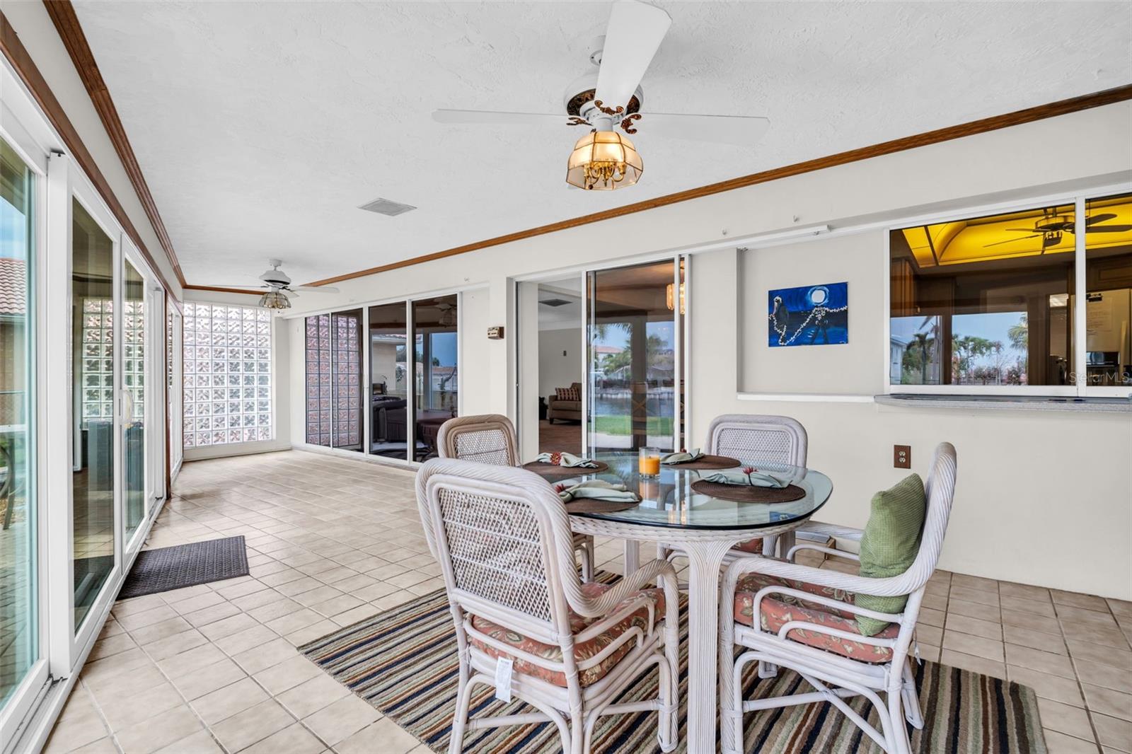 2041 CAROLINA AVE NE, ST PETERSBURG, FL, 33703