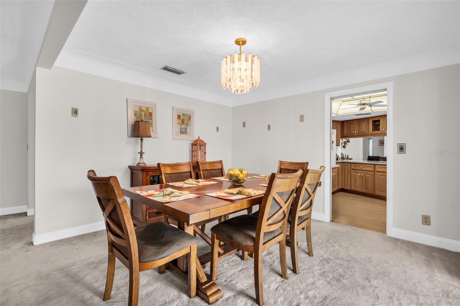 2041 CAROLINA AVE NE, ST PETERSBURG, FL, 33703
