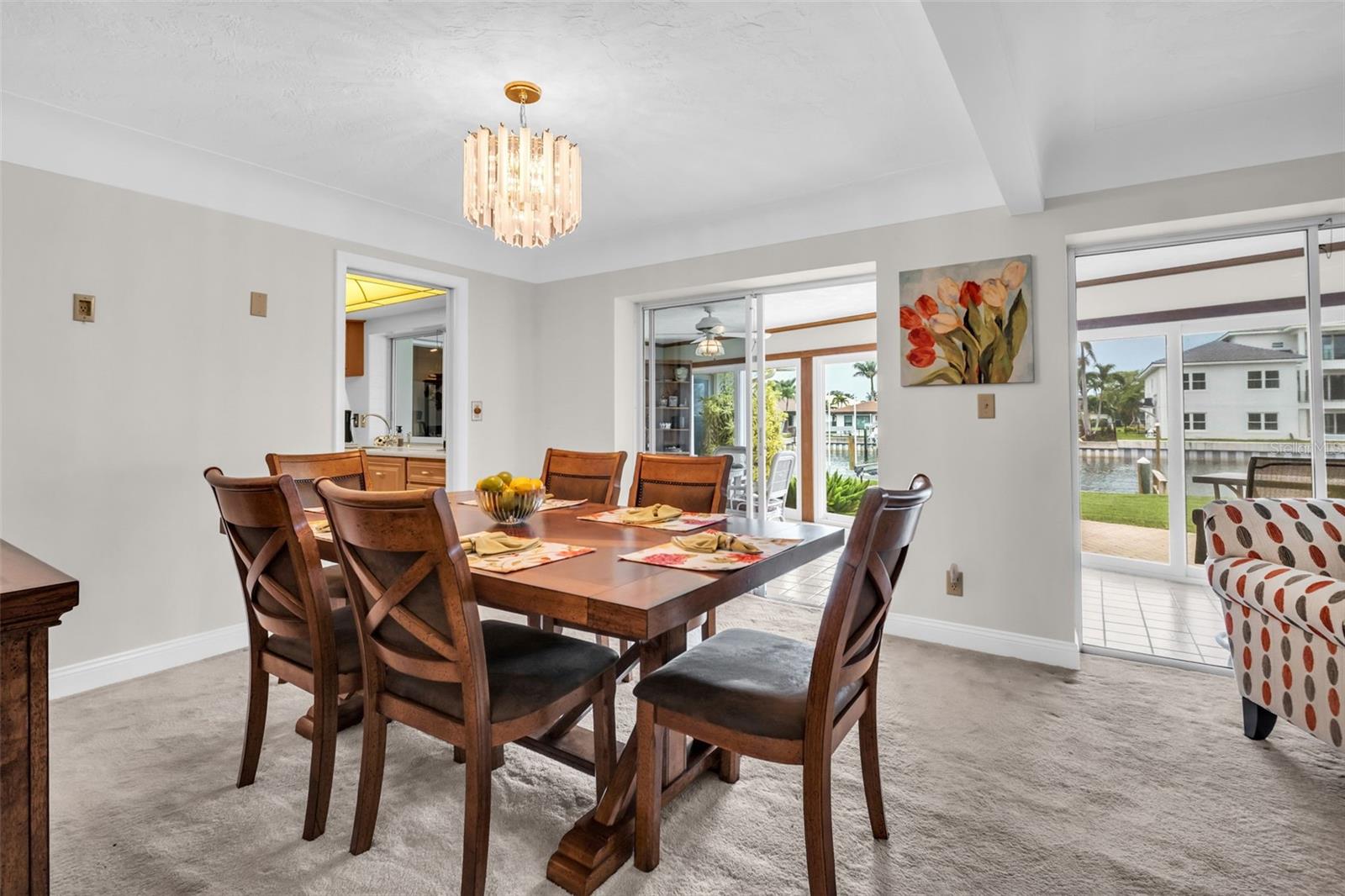 2041 CAROLINA AVE NE, ST PETERSBURG, FL, 33703