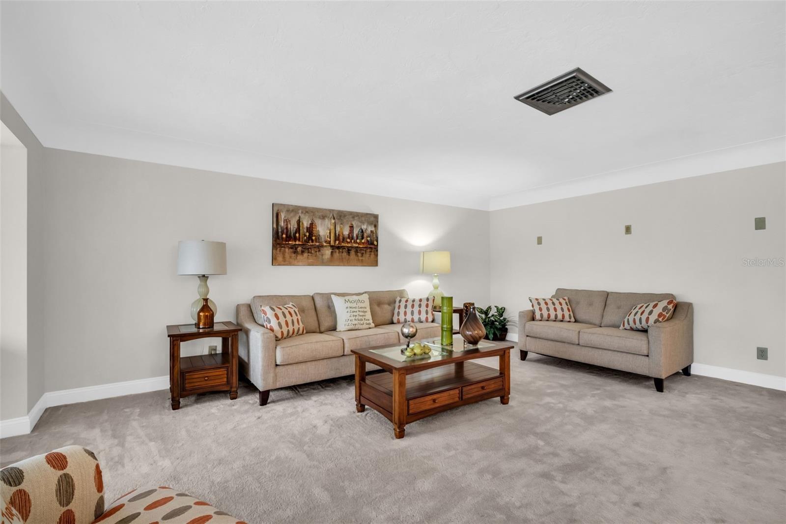2041 CAROLINA AVE NE, ST PETERSBURG, FL, 33703