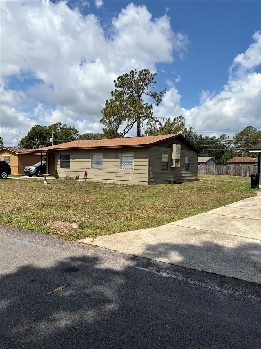 1106 MILNER DR W, LAKELAND, FL, 33810