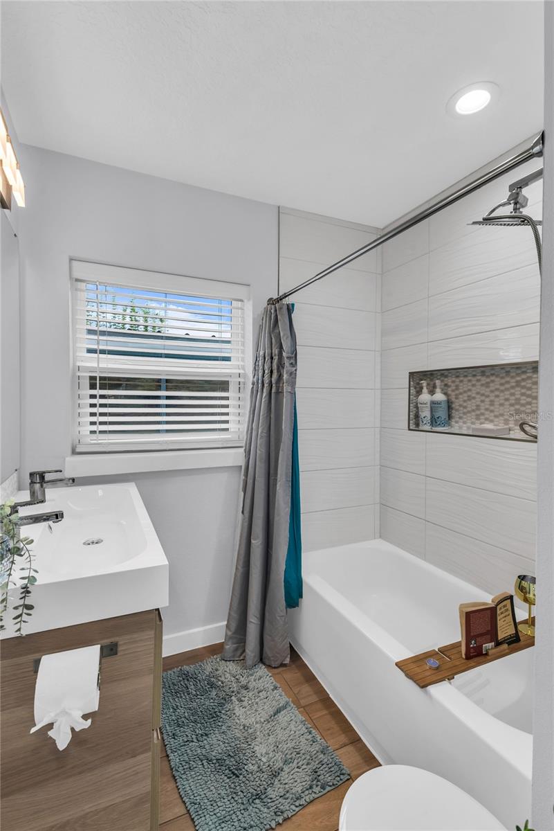 218 E HARDING ST, ORLANDO, FL, 32806
