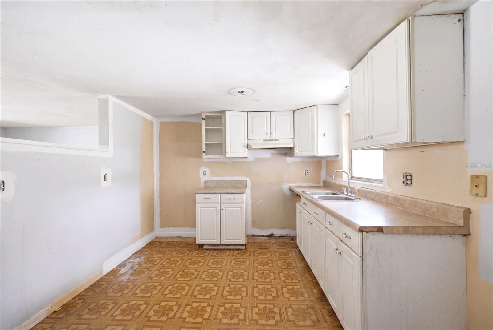 10 S JACKSON ST, BEVERLY HILLS, FL, 34465