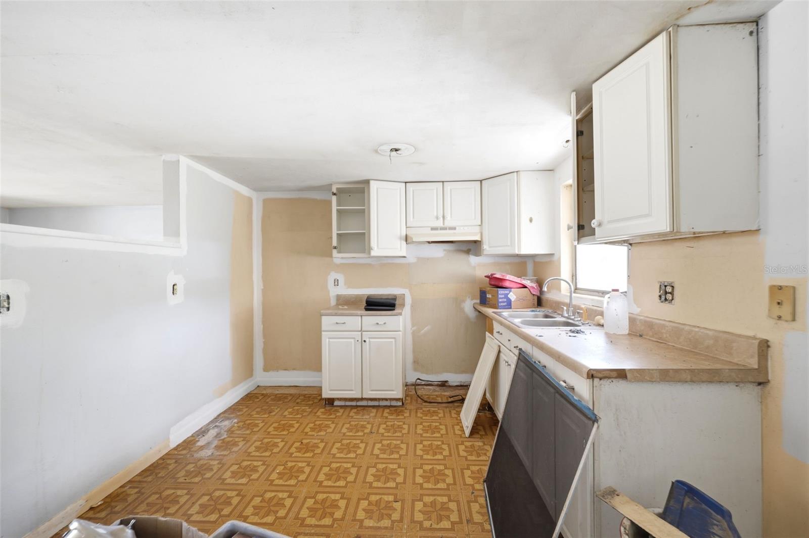 10 S JACKSON ST, BEVERLY HILLS, FL, 34465
