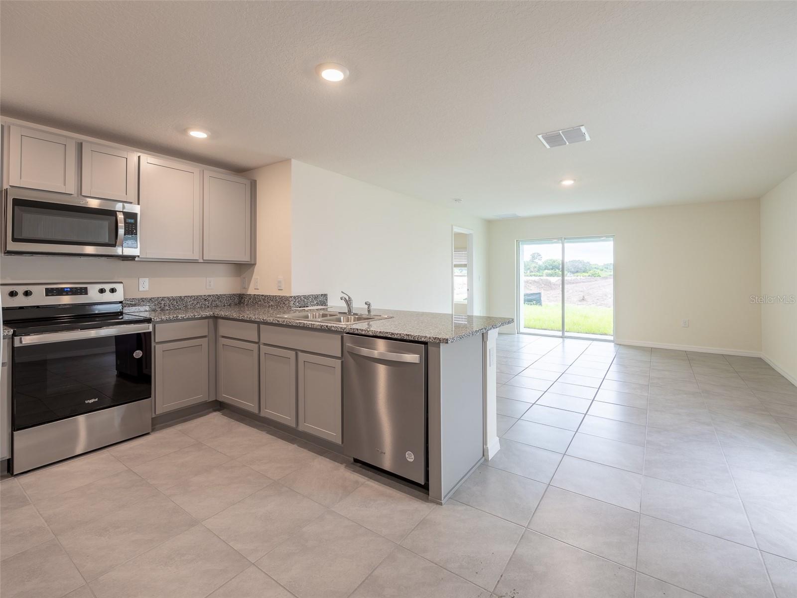 3820 MANNERED GOLD AVE, BRADENTON, FL, 34208