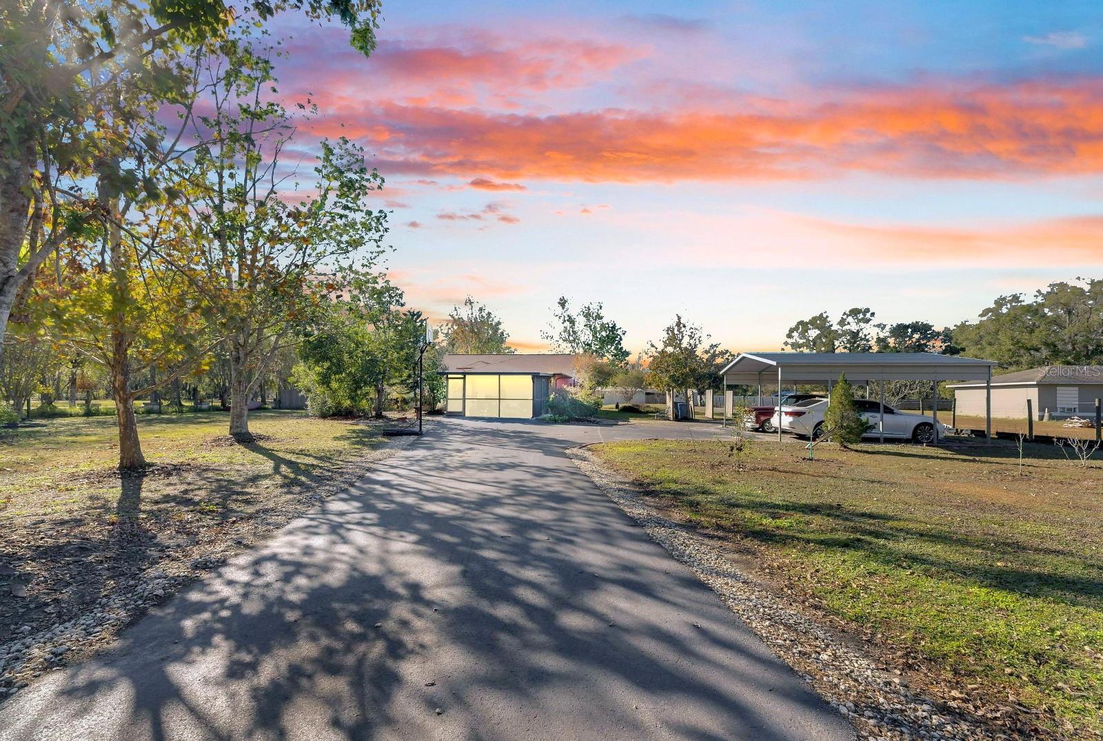 5201 PLESS RD, PLANT CITY, FL, 33565