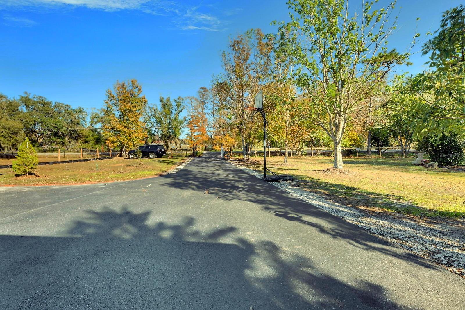 5201 PLESS RD, PLANT CITY, FL, 33565